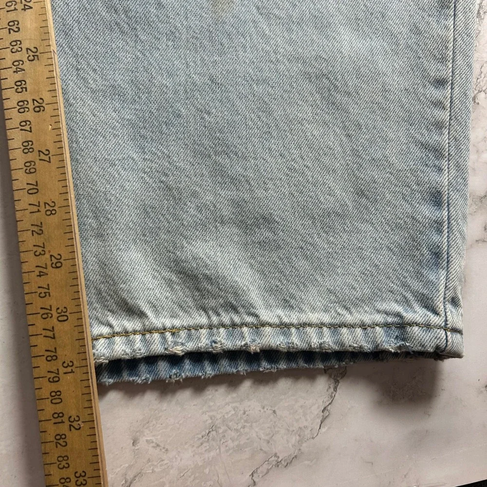 Levis 550 Relaxed Fit Jeans Mens 38x32 Light Wash Blue Straight Leg Denim 0765